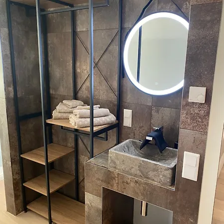 Appartement H-36 - Bright Collection *