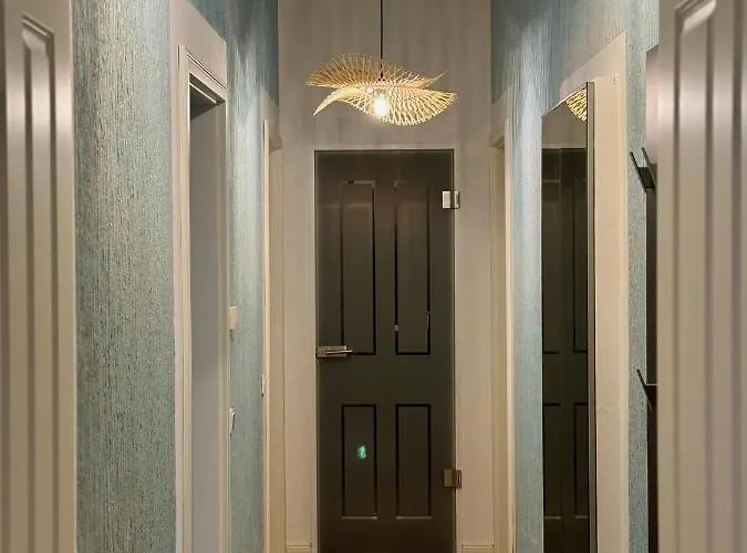 H-36 - Bright Collection Apartment